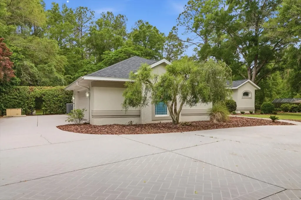 8610 SW 196th Avenue Road Dunnellon FL 34432