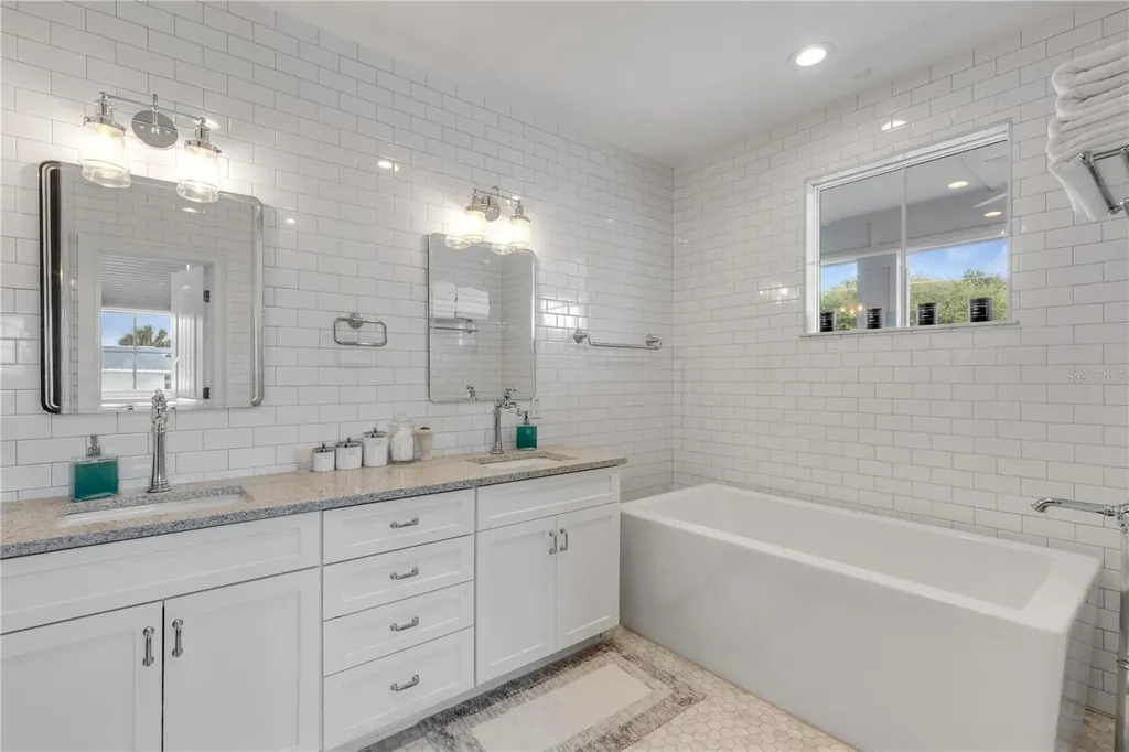 4636 Saxon Drive New Smyrna Beach FL 32169