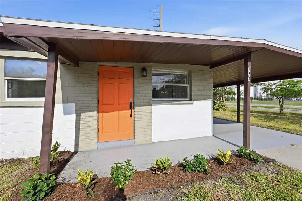1302 14th Street E Bradenton FL 34208