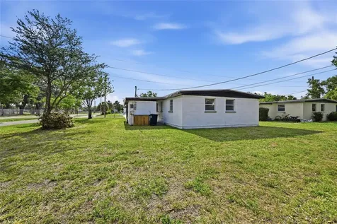1302 14th Street E Bradenton FL 34208