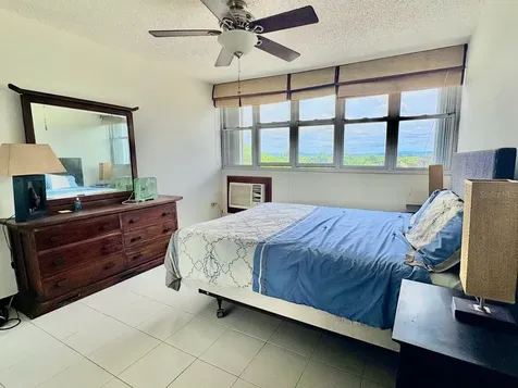 2305 Laurel San Juan PR 00913