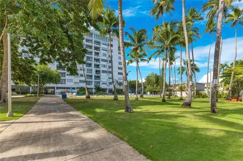 2305 Laurel San Juan PR 00913