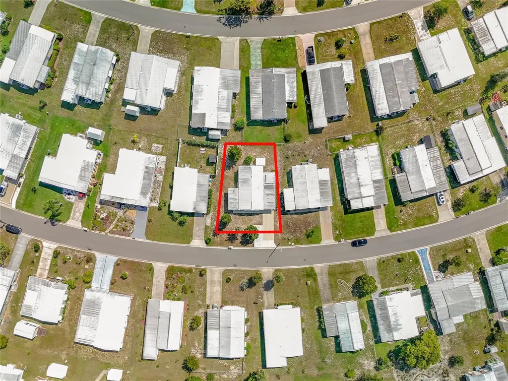 1440 Nassau Circle Tavares FL 32778
