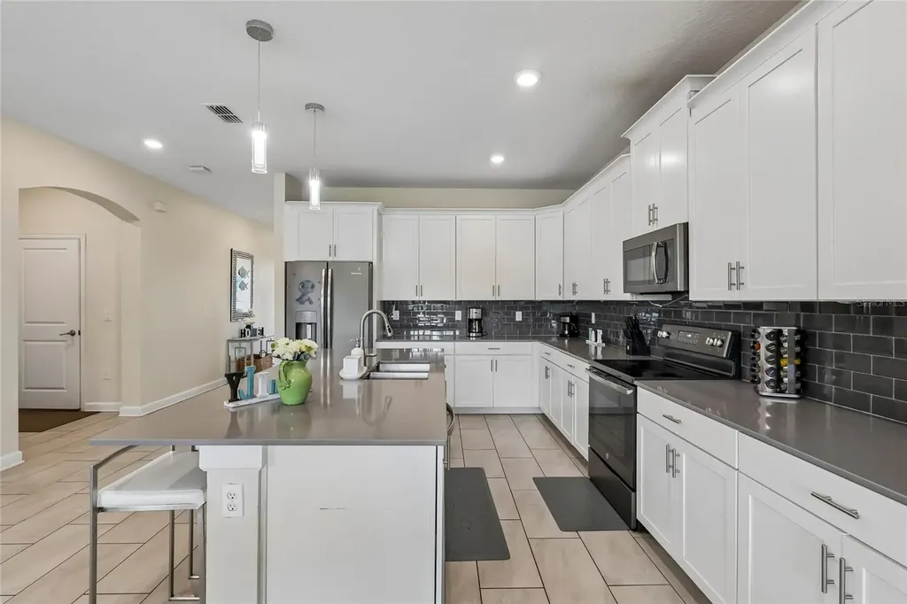 2801 Bookmark Drive Kissimmee FL 34746