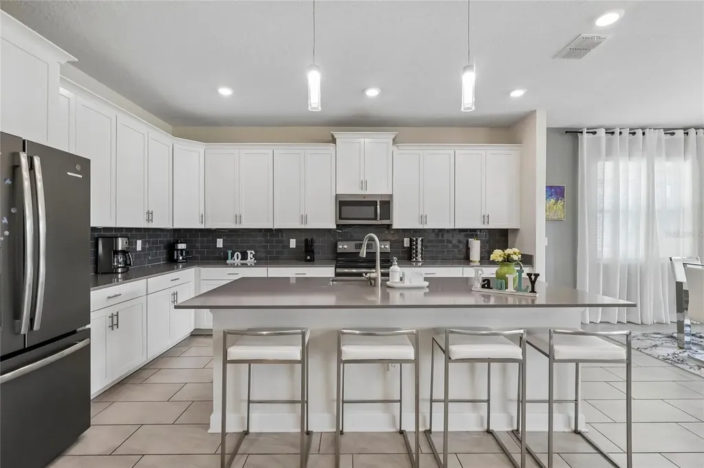 2801 Bookmark Drive Kissimmee FL 34746