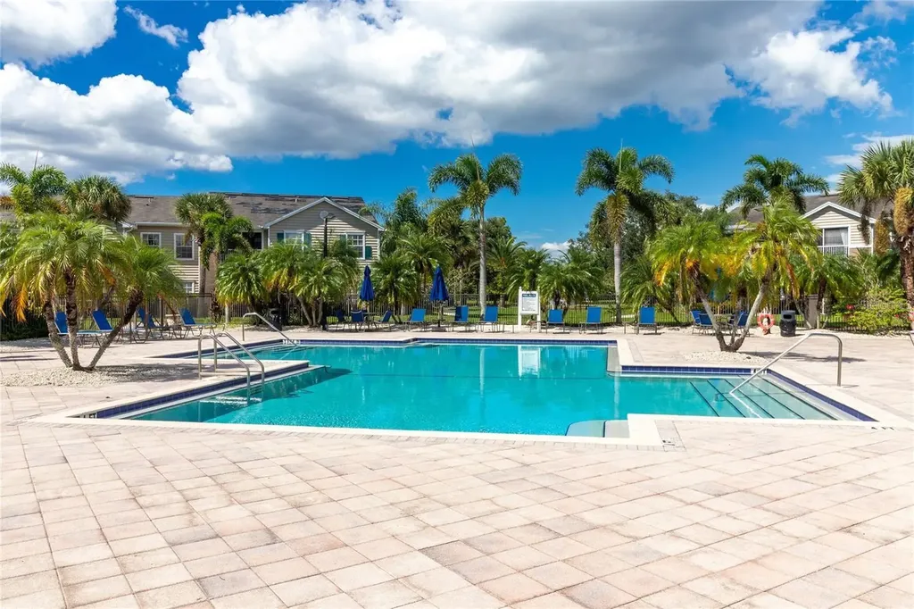 8911 Manor Loop Lakewood Ranch FL 34202