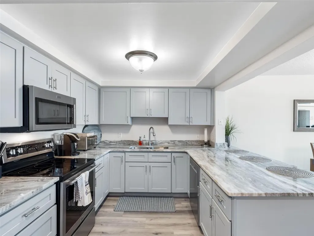 1460 Gulf Boulevard Clearwater Beach FL 33767