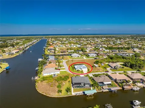 9305 Spring Circle Port Charlotte FL 33981