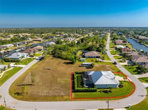 9305 Spring Circle Port Charlotte FL 33981