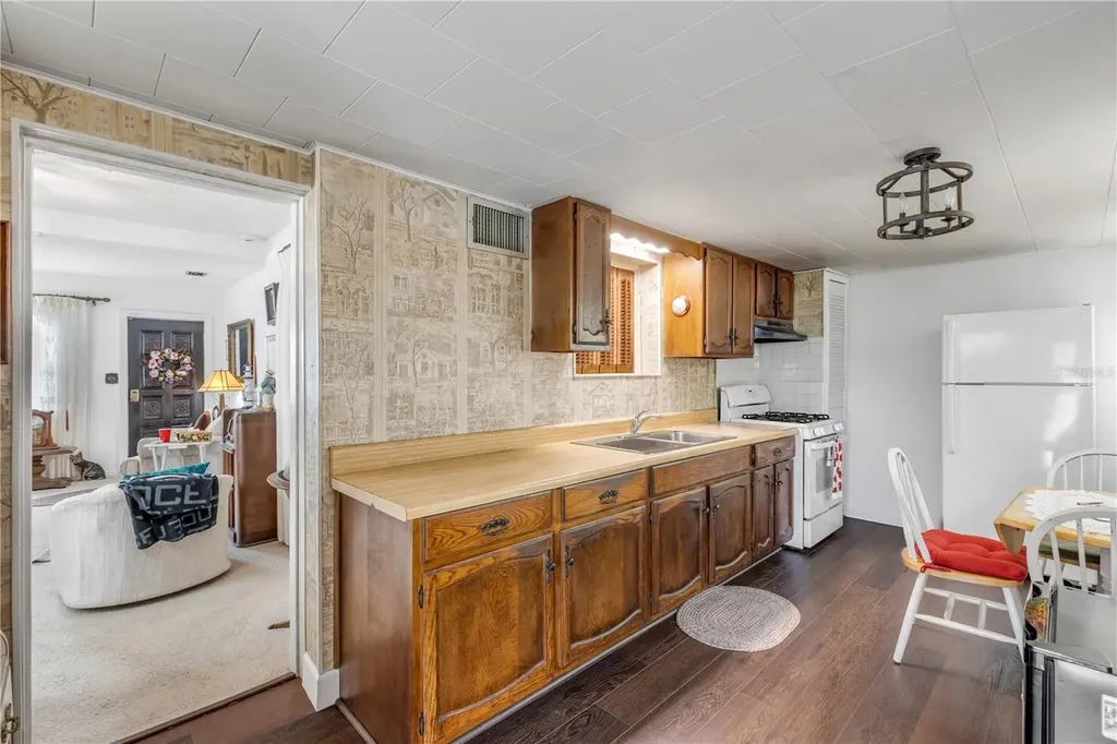 204 Condict Drive New Smyrna Beach FL 32169