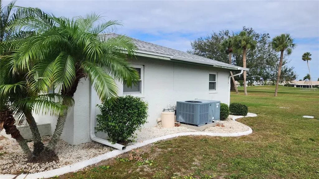 709 W Brockton Place Sun City Center FL 33573