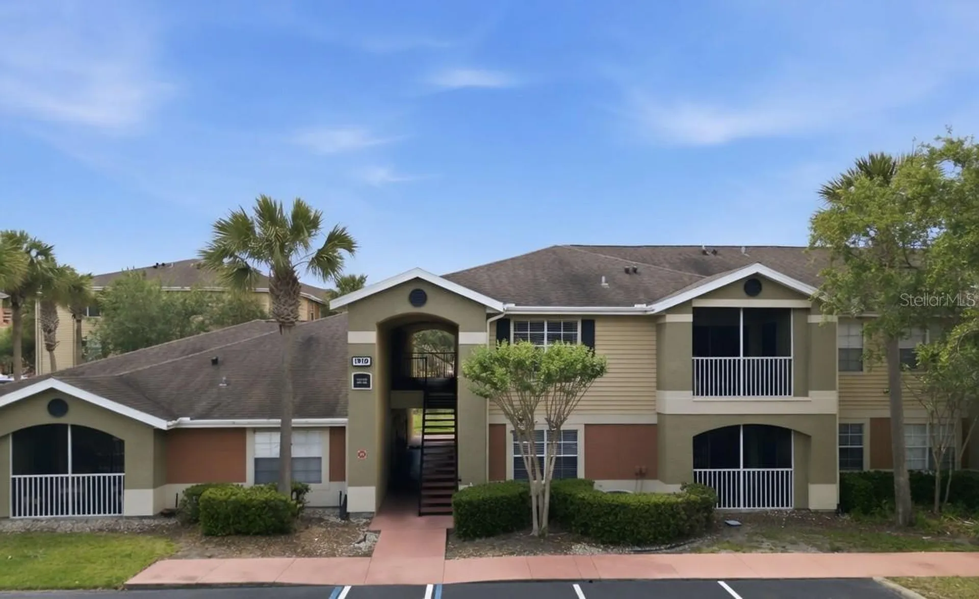 1910 Summer Club Drive Oviedo FL 32765