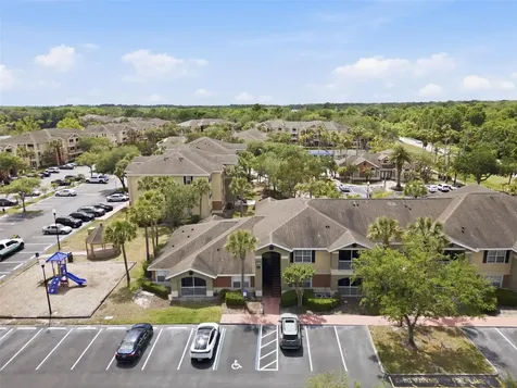 1910 Summer Club Drive Oviedo FL 32765