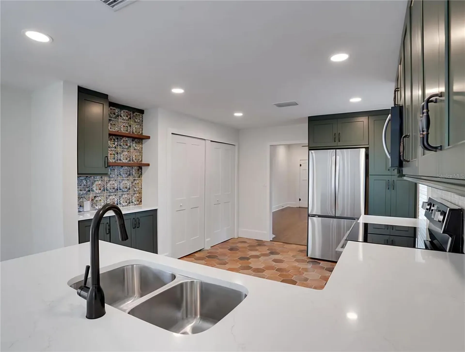 4058 39th Avenue N St Petersburg FL 33714