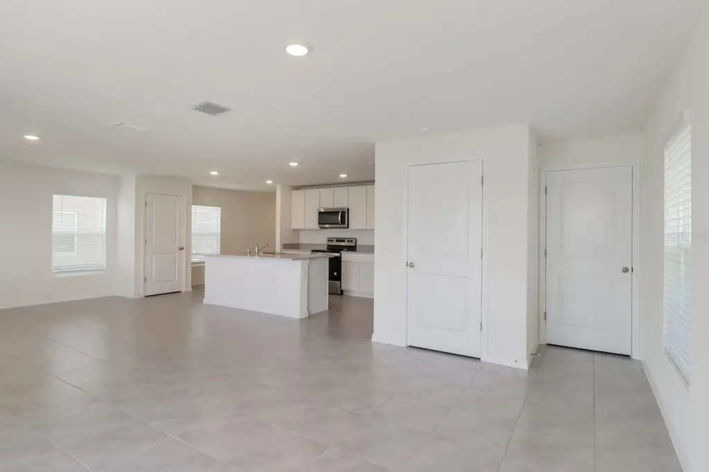476 Sunlit Coral Street Ruskin FL 33570