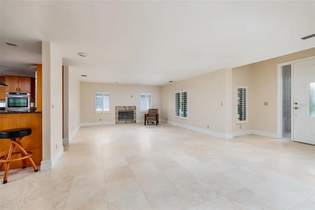 300 Brightwaters Boulevard NE St Petersburg FL 33704