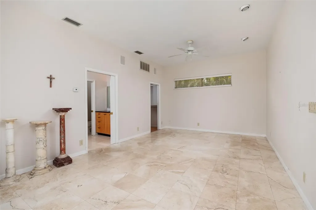 300 Brightwaters Boulevard NE St Petersburg FL 33704