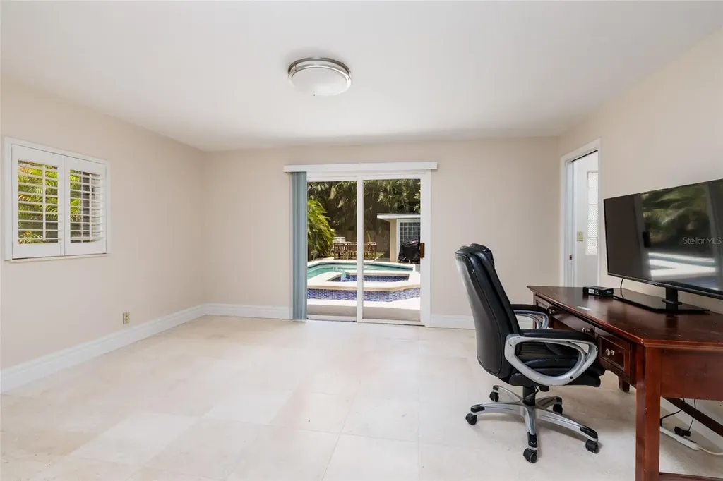 300 Brightwaters Boulevard NE St Petersburg FL 33704