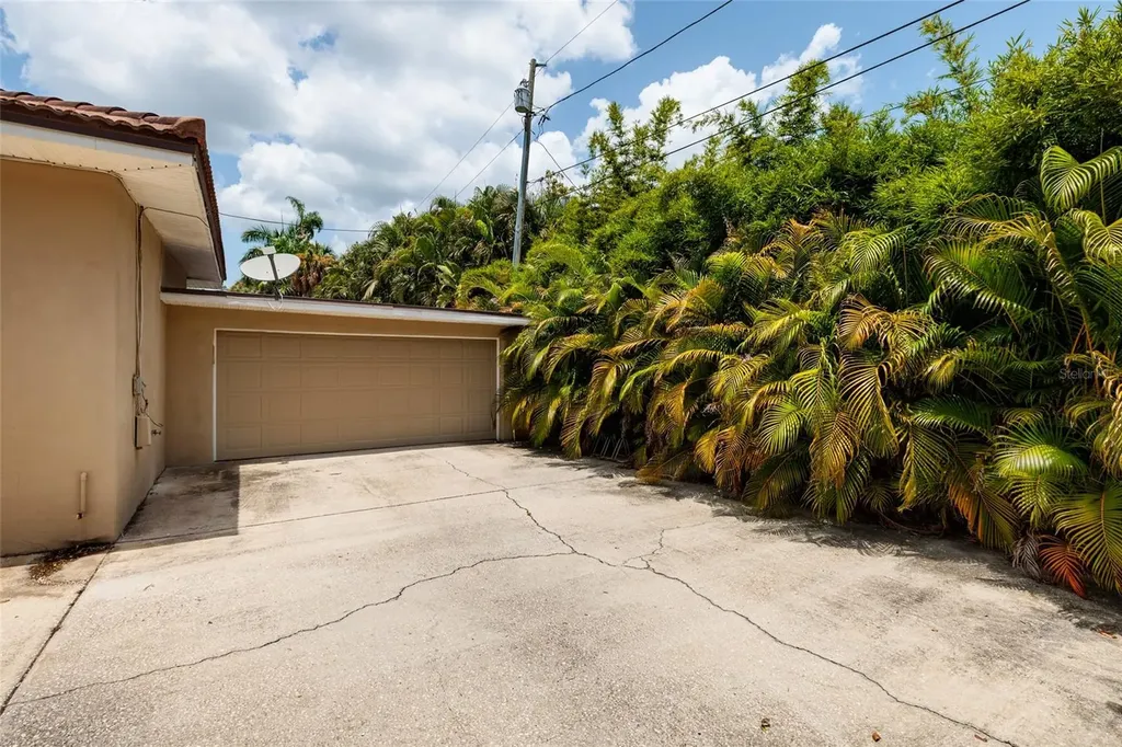 300 Brightwaters Boulevard NE St Petersburg FL 33704
