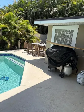 300 Brightwaters Boulevard NE St Petersburg FL 33704