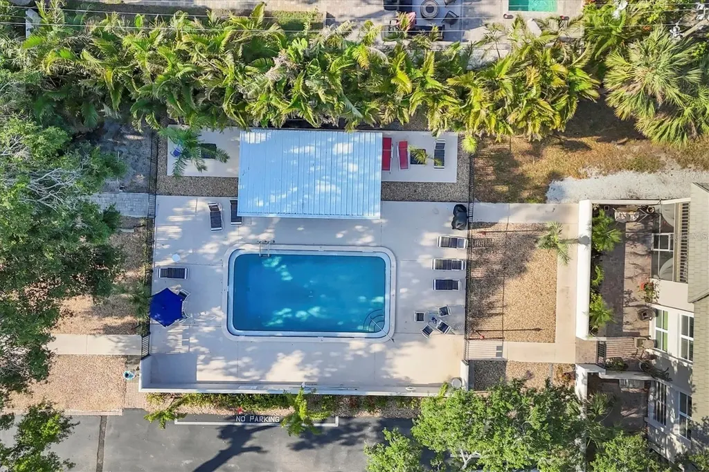3350 S Osprey Avenue Sarasota FL 34239