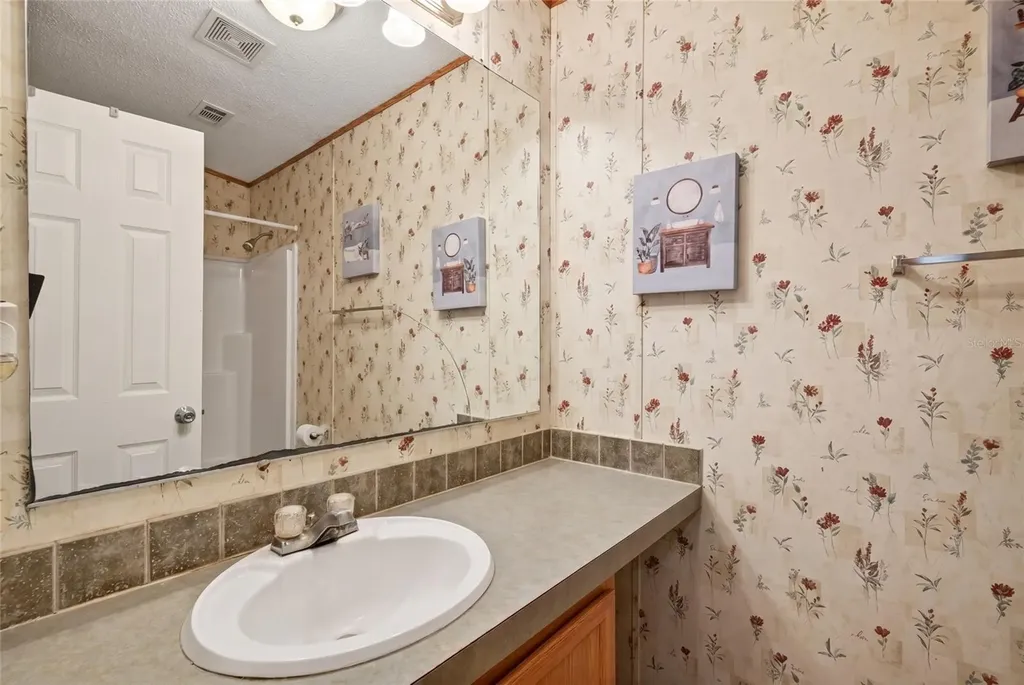 9190 NE 144th Terrace Silver Springs FL 34488