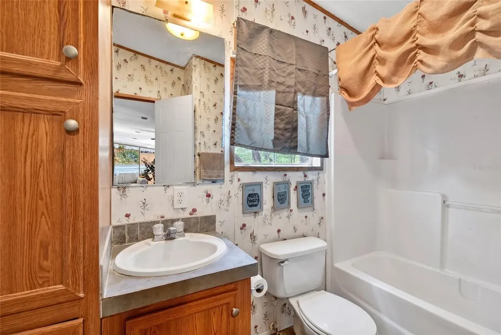 9190 NE 144th Terrace Silver Springs FL 34488