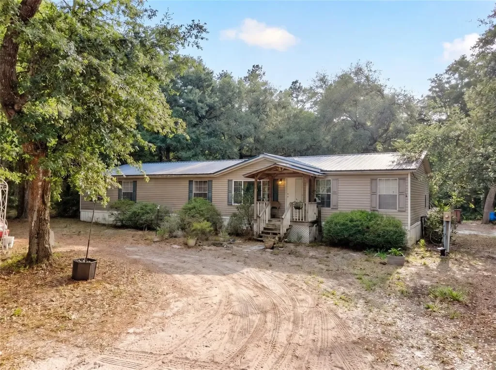 9190 NE 144th Terrace Silver Springs FL 34488