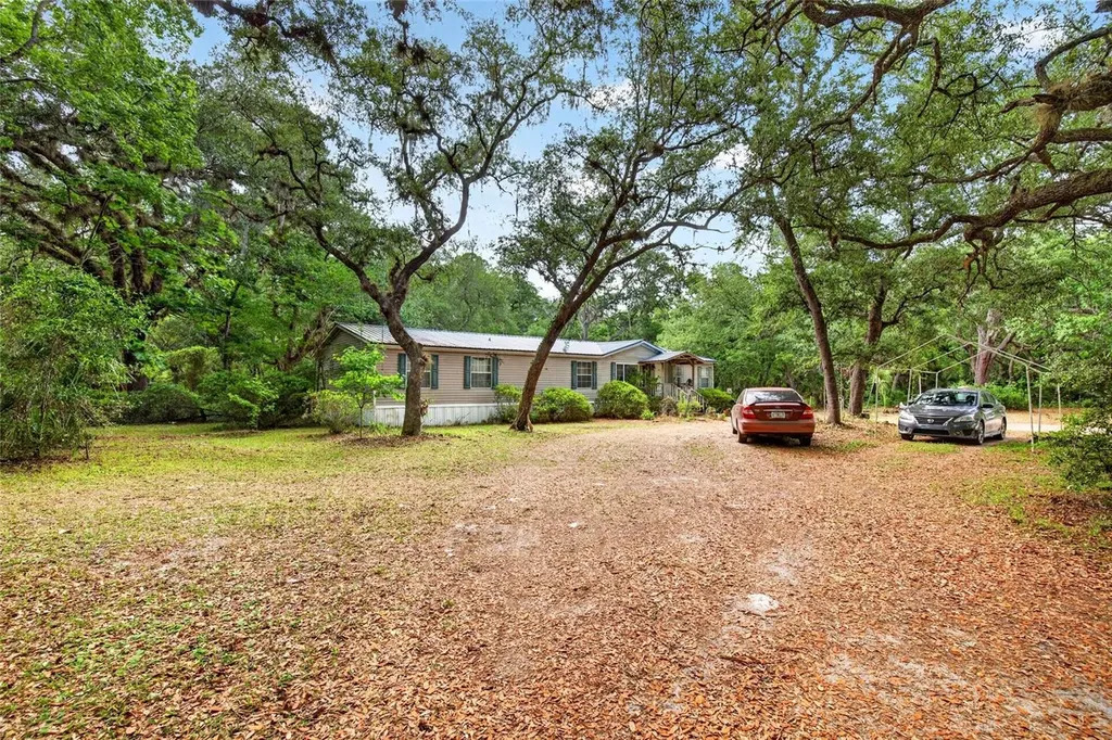 9190 NE 144th Terrace Silver Springs FL 34488