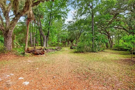 9190 NE 144th Terrace Silver Springs FL 34488