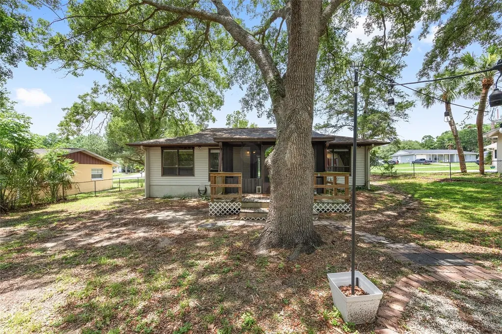 10 Silver Drive Ocala FL 34472