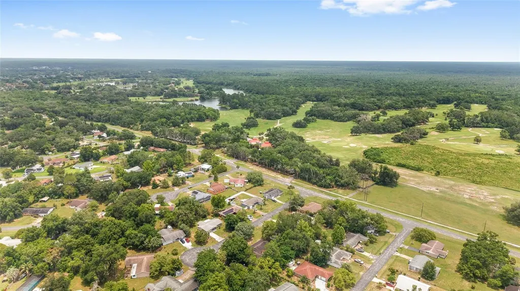 10 Silver Drive Ocala FL 34472