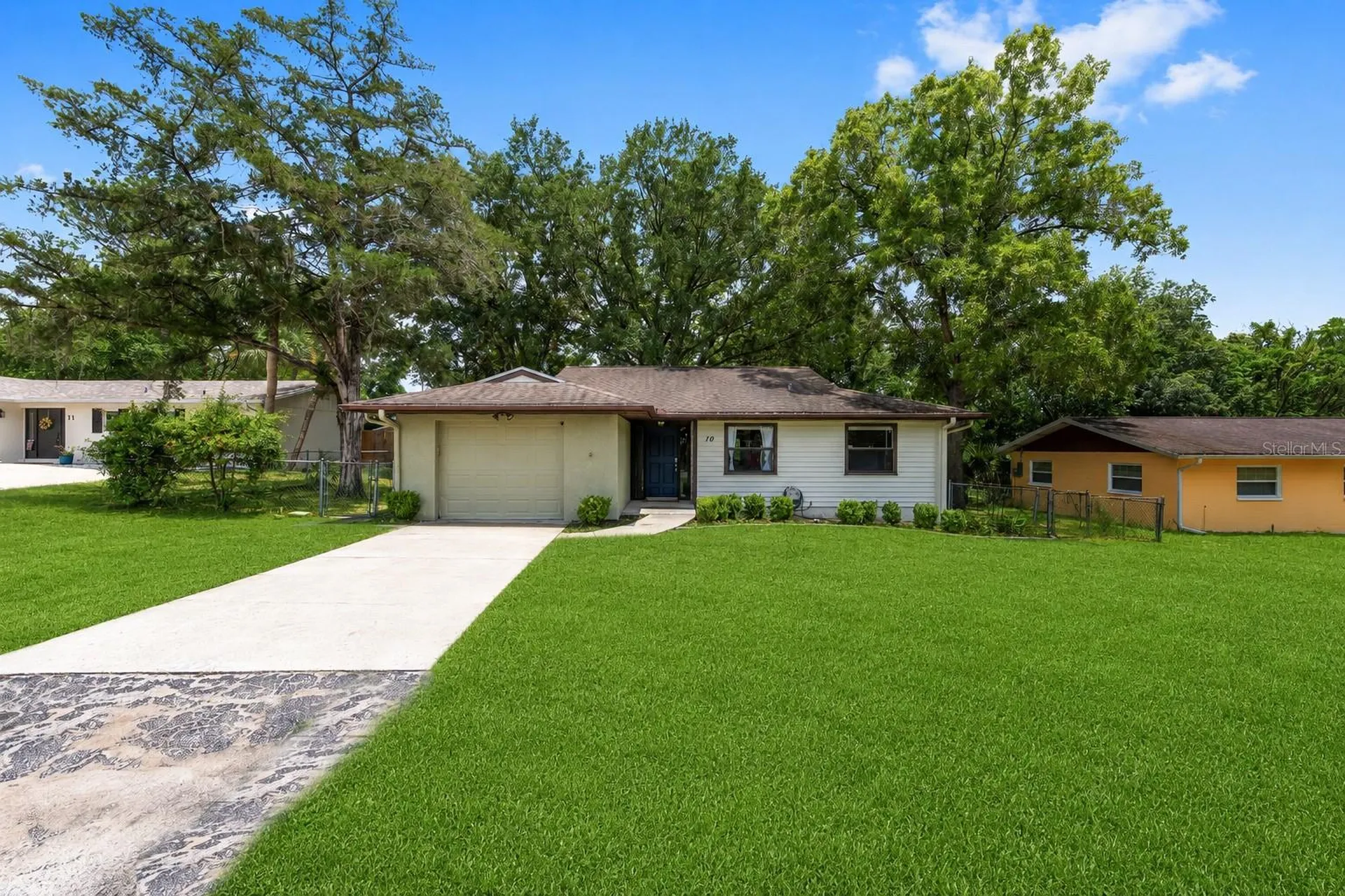 10 Silver Drive Ocala FL 34472