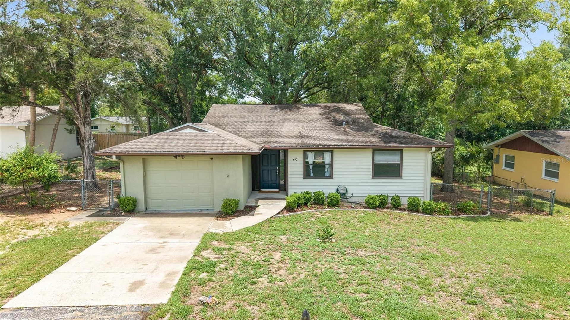 10 Silver Drive Ocala FL 34472