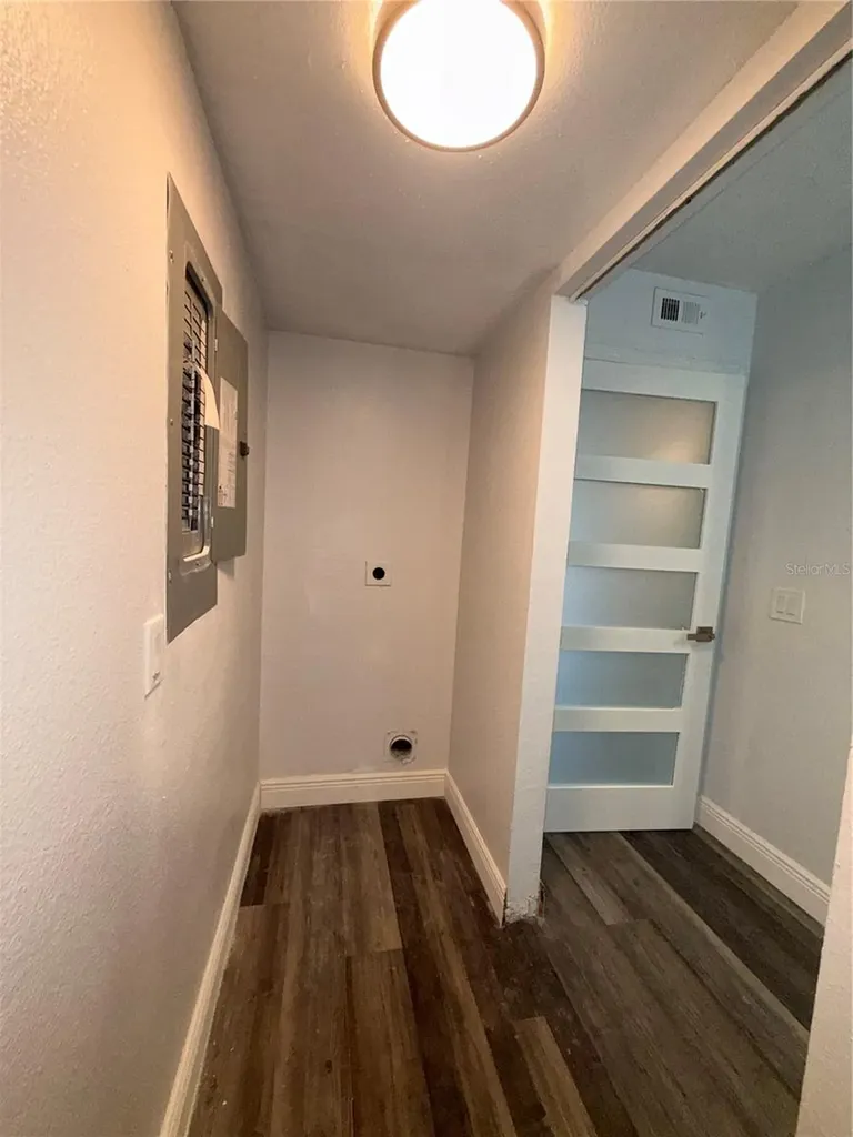 9481 Highland Oak Drive Tampa FL 33647