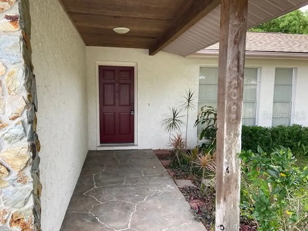 17499 Hanna Road Lutz FL 33549