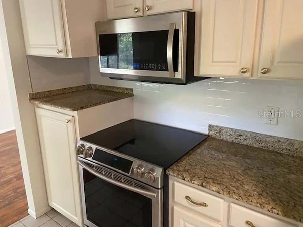 17499 Hanna Road Lutz FL 33549