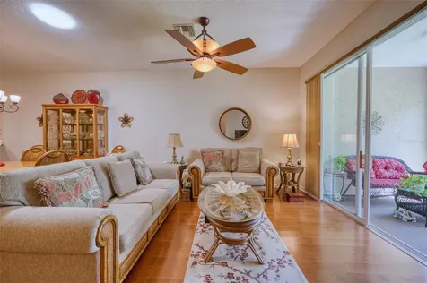 8223 Simpson Falls Court Sarasota FL 34243