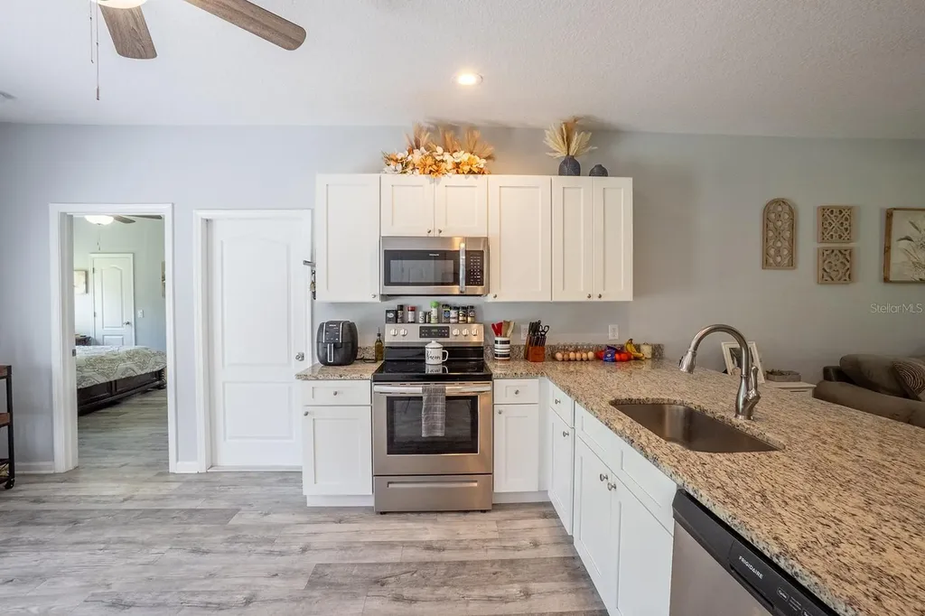 10410 Zigler Avenue Hastings FL 32145
