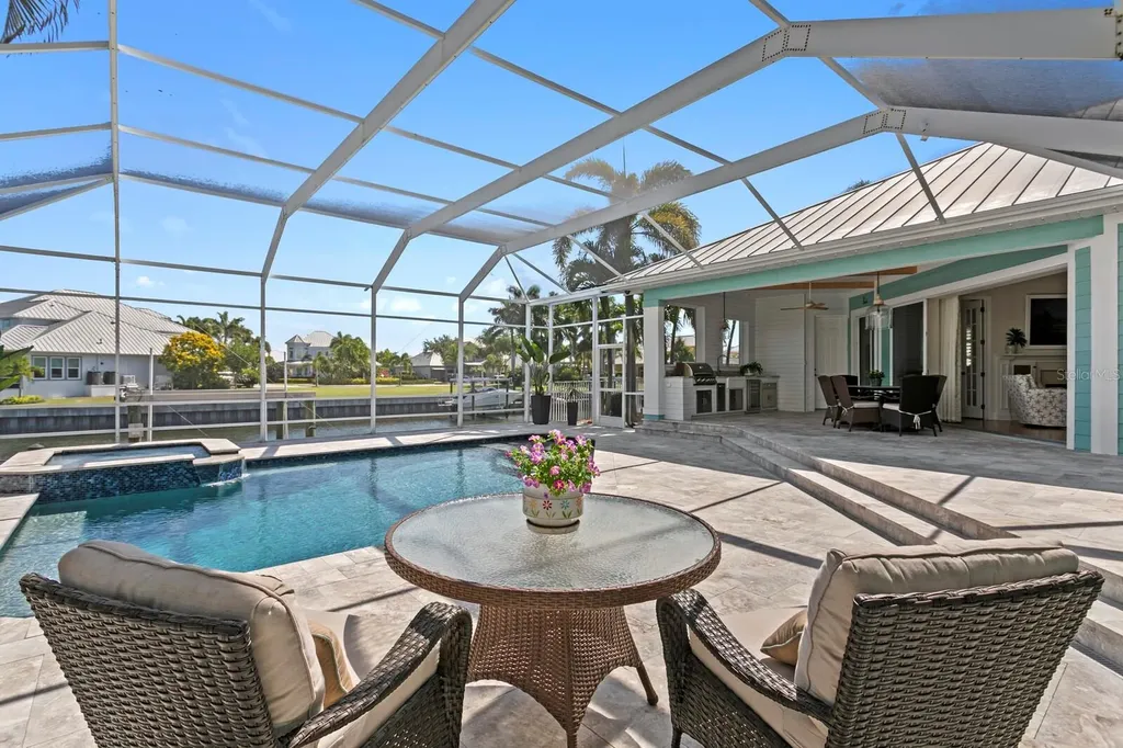 625 Balibay Road Apollo Beach FL 33572