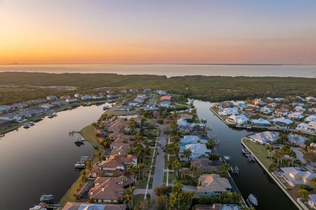625 Balibay Road Apollo Beach FL 33572
