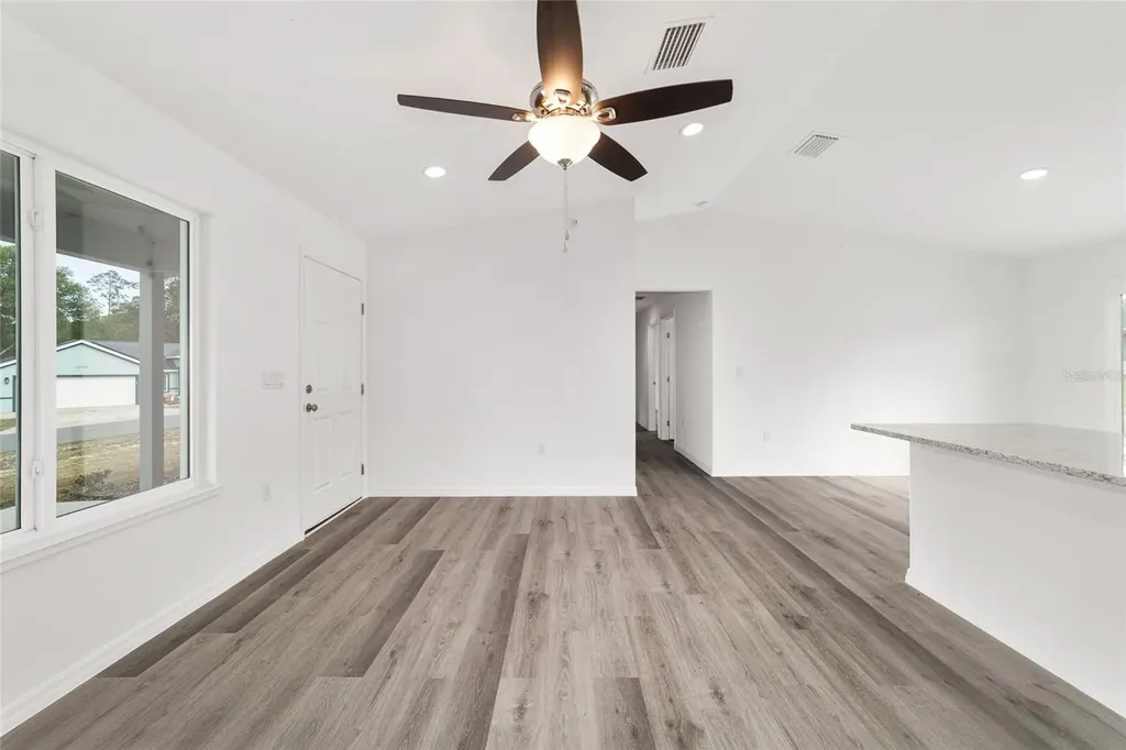 13078 NE 7th Loop Silver Springs FL 34488
