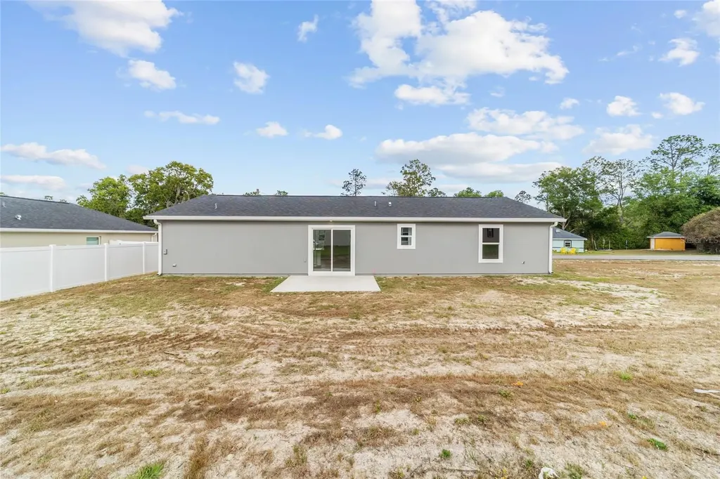 13078 NE 7th Loop Silver Springs FL 34488