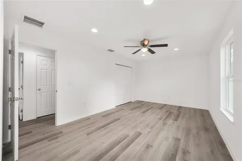 13078 NE 7th Loop Silver Springs FL 34488