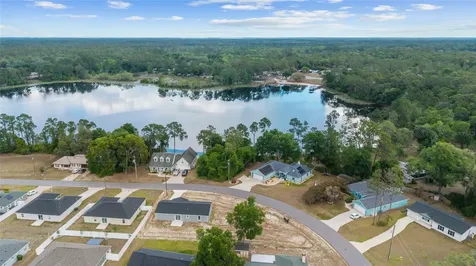 13078 NE 7th Loop Silver Springs FL 34488