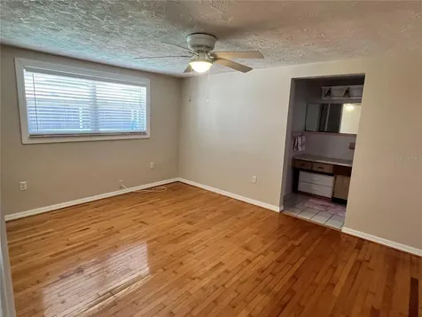5746 Friedly Avenue New Port Richey FL 34652