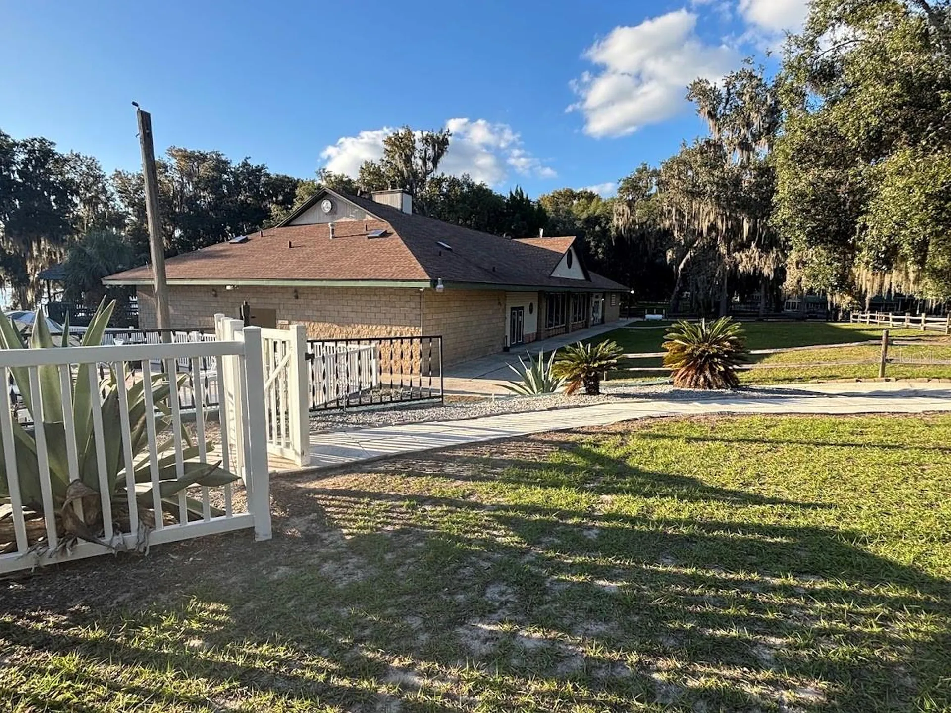 25316 140th Place NE Salt Springs FL 32134