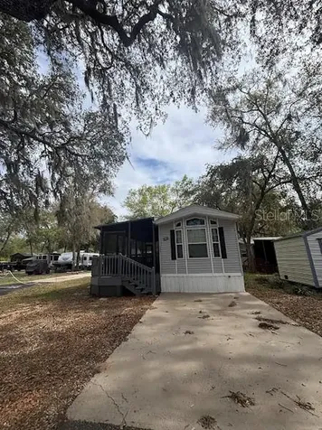 25316 140th Place NE Salt Springs FL 32134