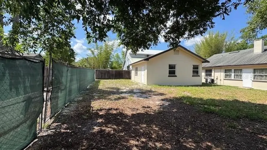 4407 N Suwanee Avenue Tampa FL 33603