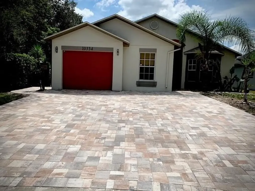 10334 Lecon Branch Court Orlando FL 32825